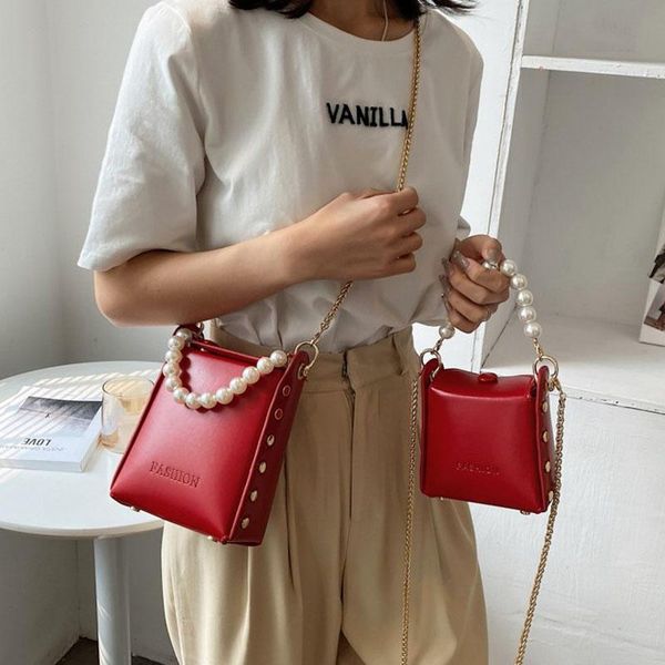 evening bags crossbody bag women's chain shoulder leather pearl handbag mini purse fashion lady phone pack brand designer female
evening bags crossbody bag women's chain shoulder leather pearl handbag mini purse fashion lady phone pack brand designer female