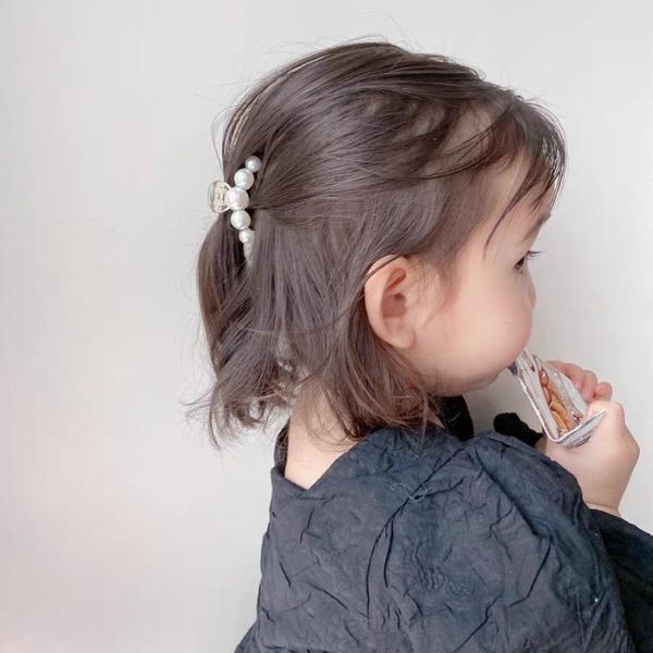 hair accessories girl korean pearl butterfly hairpin child's back of the head small baby grab headdress claw, Slivery;white
hair accessories girl korean pearl butterfly hairpin child's back of the head small baby grab headdress claw, Slivery;white