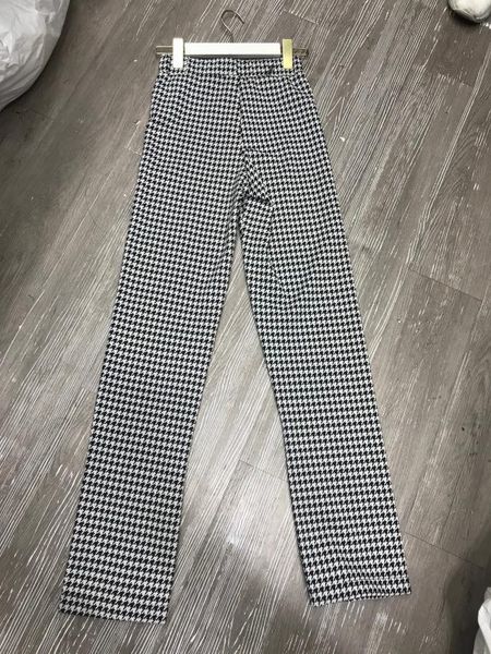 net red with 2021 spring new slit mop pants women's black and white plaid pants high waist show thin wide leg flared pants
net red with 2021 spring new slit mop pants women's black and white plaid pants high waist show thin wide leg flared pants