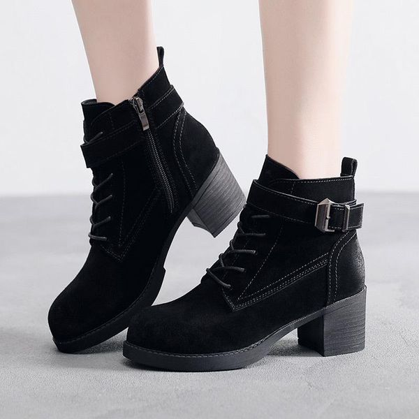 boots female 2021 autumn and winter british wind with locomotives students short tube korean version, Black
boots female 2021 autumn and winter british wind with locomotives students short tube korean version, Black