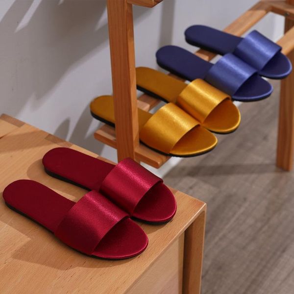 slippers 2021 summer female silk satin imitation dew indoor home wedding male, Black
slippers 2021 summer female silk satin imitation dew indoor home wedding male, Black