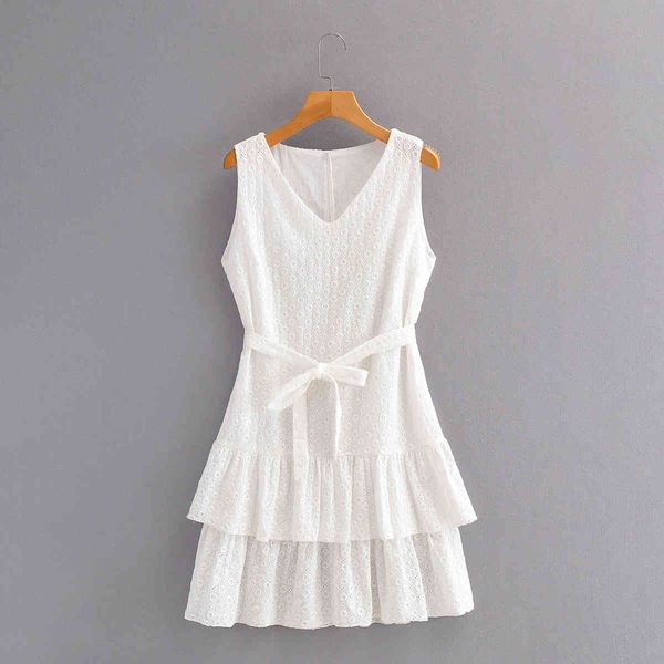 refreshing sweet women v-neck sleeveless dress vintage embroidery layered slim fit with waistband chic female dresses 210507, Black;gray
refreshing sweet women v-neck sleeveless dress vintage embroidery layered slim fit with waistband chic female dresses 210507, Black;gray