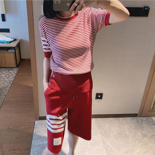 women's tracksuits 2021 tide classic stripes short sleeve blouse knitted shorts wind in spring and summer leisure suit, Gray
women's tracksuits 2021 tide classic stripes short sleeve blouse knitted shorts wind in spring and summer leisure suit, Gray