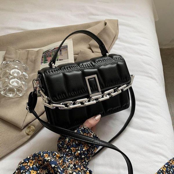evening bags brand designer fashion women's silver chain small flap crossbody bag 2021 luxury handbags pu leather totes
evening bags brand designer fashion women's silver chain small flap crossbody bag 2021 luxury handbags pu leather totes