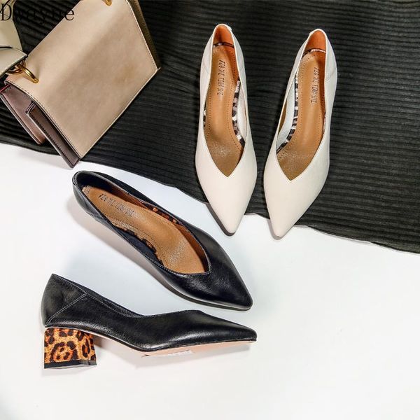 dress shoes 2021 spring pointed color matching shallow mouth wild thick with a single female leopard high heel fashion, Black
dress shoes 2021 spring pointed color matching shallow mouth wild thick with a single female leopard high heel fashion, Black
