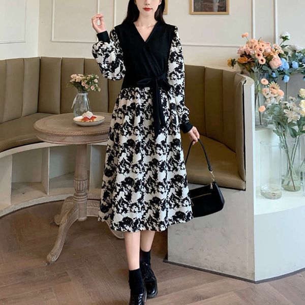 2021 spring new dress small fresh sweet suspender floral women's dress maternity dress, Black;gray
2021 spring new dress small fresh sweet suspender floral women's dress maternity dress, Black;gray