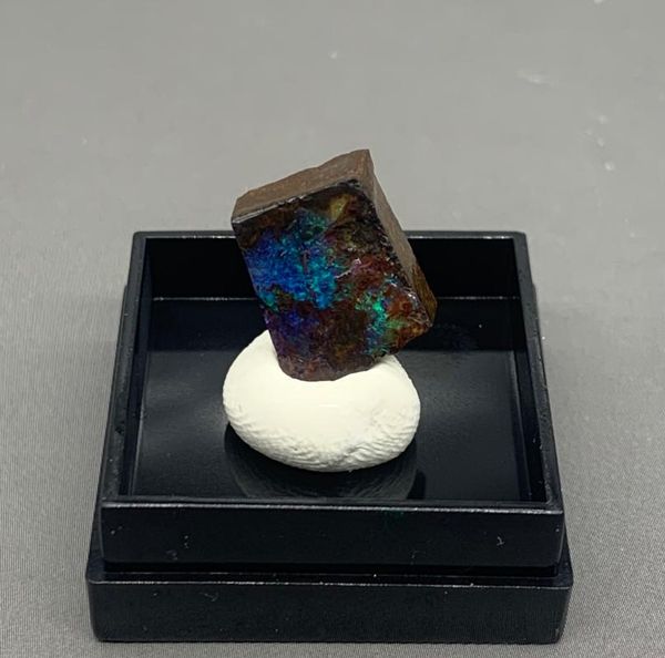 100% natural rare australian iron opal (pographed in wet water state) gem mineral specimen quartz gemstones box size 2.8 cm decorative objec
100% natural rare australian iron opal (pographed in wet water state) gem mineral specimen quartz gemstones box size 2.8 cm decorative objec