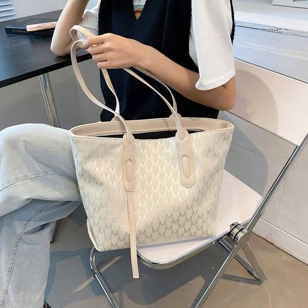 evening bags large capacity letter graphic canvas women's tote bag with inner pouch handbags casual shoulder for women 2021
evening bags large capacity letter graphic canvas women's tote bag with inner pouch handbags casual shoulder for women 2021