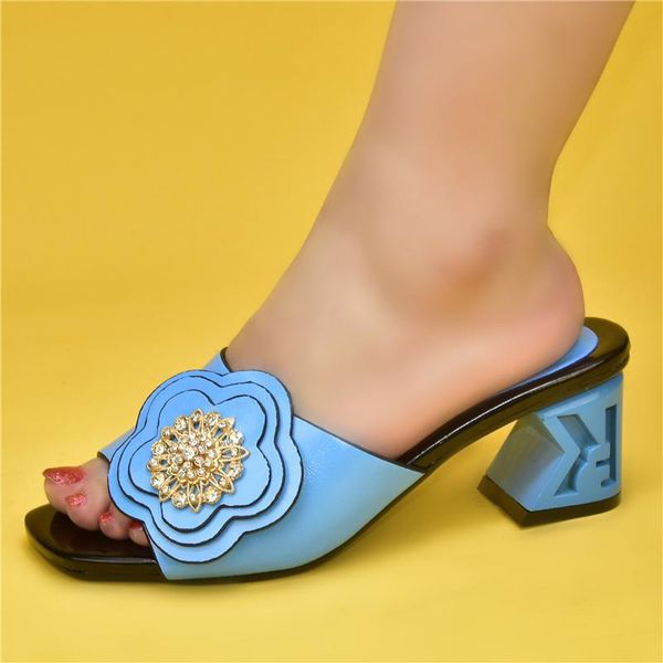 dress shoes bling sequined flower sandal woman heel open toe high heels crystal summer slippers women lady slip on plus size 43, Black
dress shoes bling sequined flower sandal woman heel open toe high heels crystal summer slippers women lady slip on plus size 43, Black
