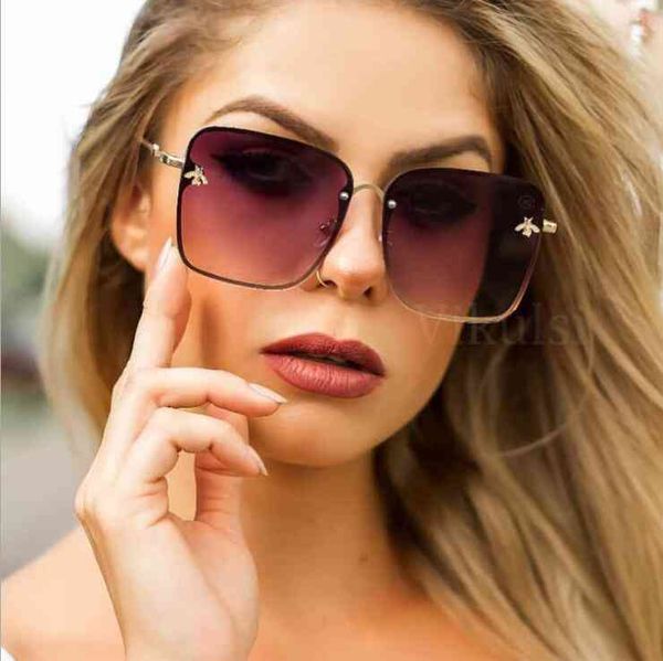 new fashion lady oversize rimls square bee sunglass women men gradient sun glass female uv400, White;black
new fashion lady oversize rimls square bee sunglass women men gradient sun glass female uv400, White;black