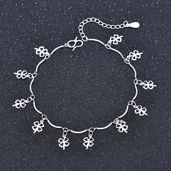 qiaolanxuan imitation women's simple four leaf grass bracelet jewelry plain silver fashion hand jewelry, Black
qiaolanxuan imitation women's simple four leaf grass bracelet jewelry plain silver fashion hand jewelry, Black