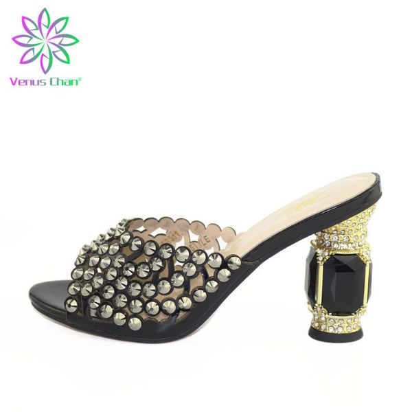 dress shoes 2021 summer pvc slippers stiletto heels metal decoratio concise pointed toe retro women's, Black
dress shoes 2021 summer pvc slippers stiletto heels metal decoratio concise pointed toe retro women's, Black