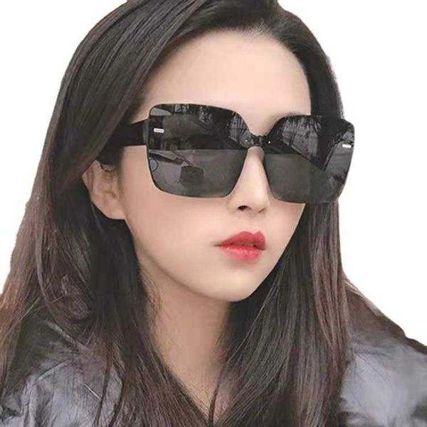 2021 glasses in kind shooting rhinestone diamond inlaid powerful face box fashion sunglasses, White;black
2021 glasses in kind shooting rhinestone diamond inlaid powerful face box fashion sunglasses, White;black