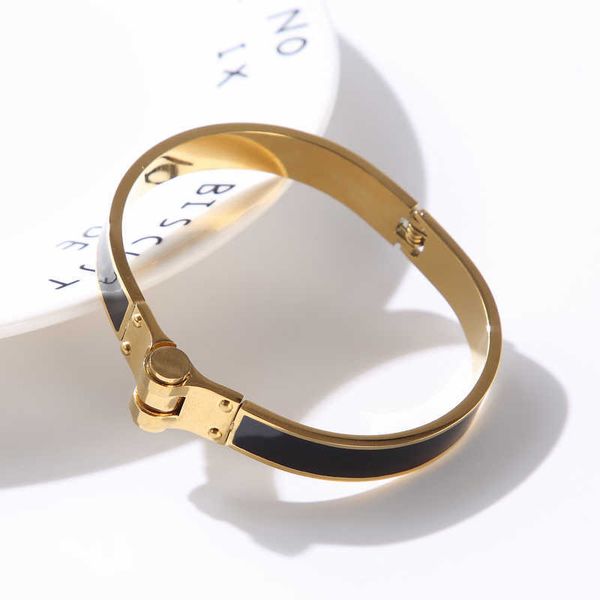 trendy belt buckle bangles bracelets for women men cuff bangle charm vintage black bangle jewelry wedding gift q0717
trendy belt buckle bangles bracelets for women men cuff bangle charm vintage black bangle jewelry wedding gift q0717