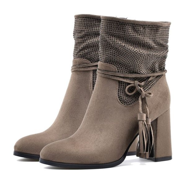 winter warm plush ankle boots for women shoes woman fabric rome retro style block high heels women boots botines mujer 210507, Black
winter warm plush ankle boots for women shoes woman fabric rome retro style block high heels women boots botines mujer 210507, Black