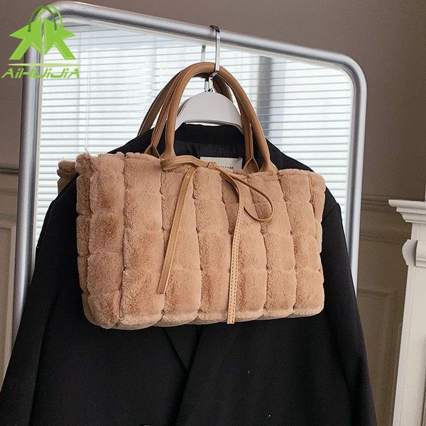 evening bags women designer lattice handbag fashion plush travel simplicity solid color clutch autumn winter trend female bow bag
evening bags women designer lattice handbag fashion plush travel simplicity solid color clutch autumn winter trend female bow bag