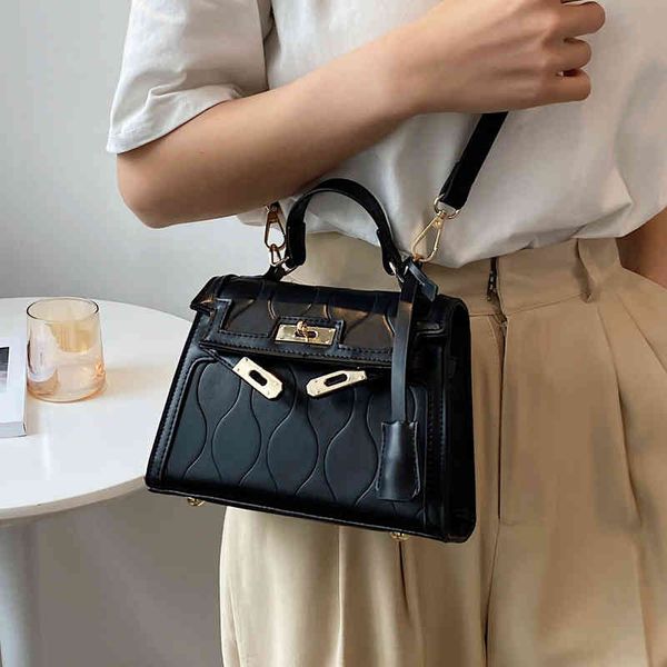 this year's popular net red 2021 new versatile women's kelly handbag one shoulder messenger bag
this year's popular net red 2021 new versatile women's kelly handbag one shoulder messenger bag