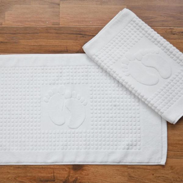 carpets bathroom floor mat towel skid resistance bath room water-absorbing ground (little feet)
carpets bathroom floor mat towel skid resistance bath room water-absorbing ground (little feet)