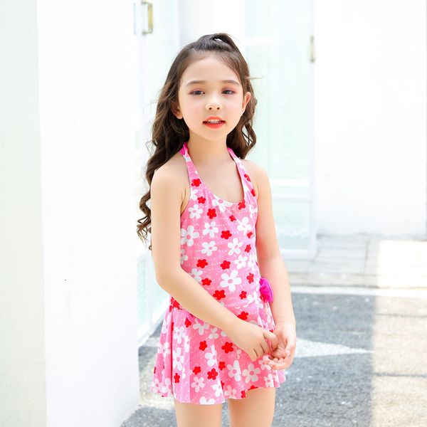 piece children's one girl's lovely baby's student's flat angle princess skirt swimsuit, White;black
piece children's one girl's lovely baby's student's flat angle princess skirt swimsuit, White;black