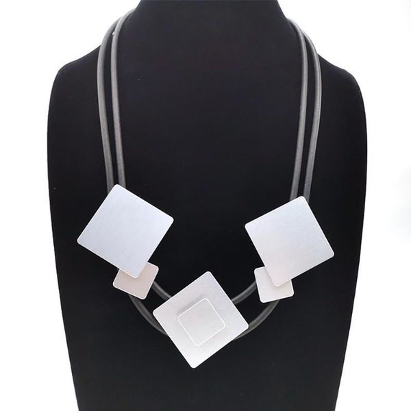 yd&ydbz gold silver color geometry sheet short necklace for women fashion leather rope night party festival gift pendant necklaces
yd&ydbz gold silver color geometry sheet short necklace for women fashion leather rope night party festival gift pendant necklaces