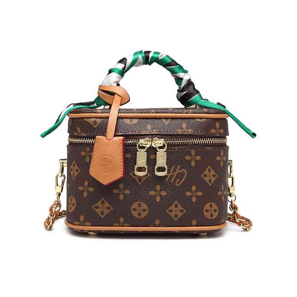 new fashion ch women handbags unique designer shoulder messenger bags large capacity casual totes
new fashion ch women handbags unique designer shoulder messenger bags large capacity casual totes