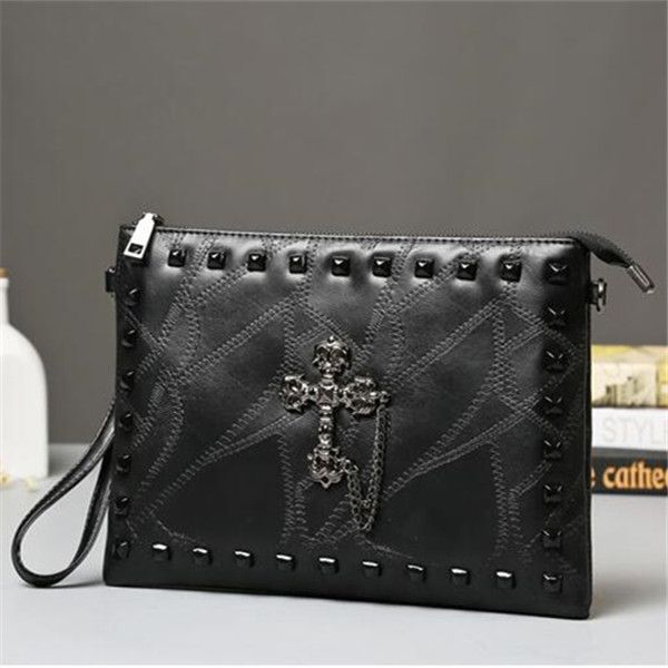 factory wholesale men bag street van chain rivet mens shoulder rivets leather clutchs for metrosexual man summer soft cross rivetes clutch
factory wholesale men bag street van chain rivet mens shoulder rivets leather clutchs for metrosexual man summer soft cross rivetes clutch