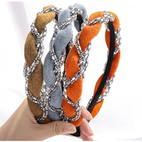 weaving crystals chains hairband women winter headdress handmade velvet headband adults headwear hair hoop tiny head band1
weaving crystals chains hairband women winter headdress handmade velvet headband adults headwear hair hoop tiny head band1