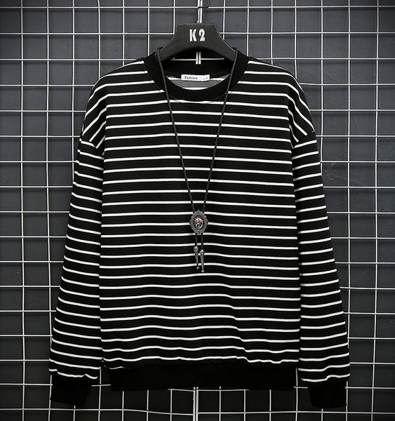 selling brand mens design hoodies sweatshirtsclassic black and white stripes are fashionable versatile sweater round neck keep warm autumn w
selling brand mens design hoodies sweatshirtsclassic black and white stripes are fashionable versatile sweater round neck keep warm autumn w