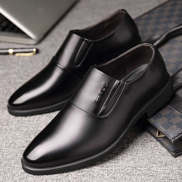 business ess leather shoes men's autumn breathable british overshoot casual black soft sole inner heightening
business ess leather shoes men's autumn breathable british overshoot casual black soft sole inner heightening