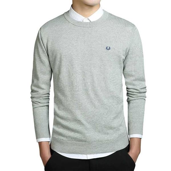 men's sweater pullover autumn and winter england style o-neck knitted wool japanese clothing solid streetwear men 211006, White;black
men's sweater pullover autumn and winter england style o-neck knitted wool japanese clothing solid streetwear men 211006, White;black