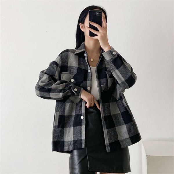 autumn style long sleeve lapel single breasted color matching women's plaid shirt coat, Black;brown
autumn style long sleeve lapel single breasted color matching women's plaid shirt coat, Black;brown