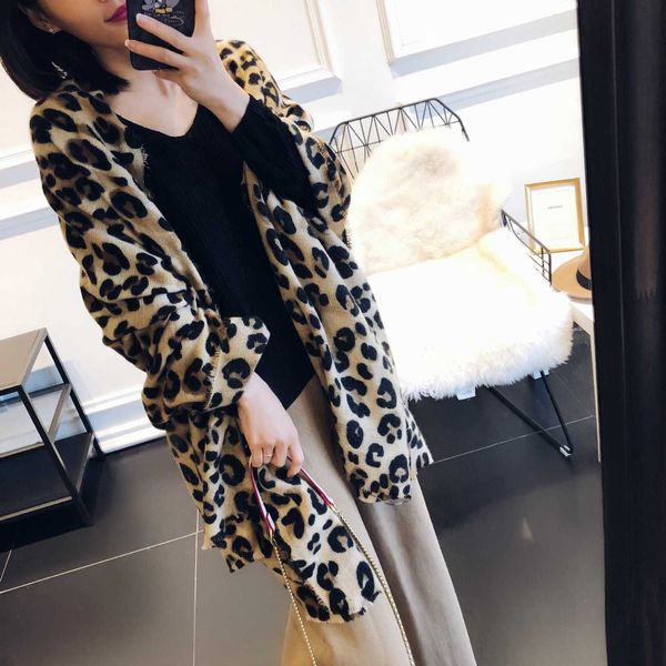 east gate imitation cashmere leopard scarf autumn and winter korean version versatile women's warm bib large shawl, Blue;gray
east gate imitation cashmere leopard scarf autumn and winter korean version versatile women's warm bib large shawl, Blue;gray