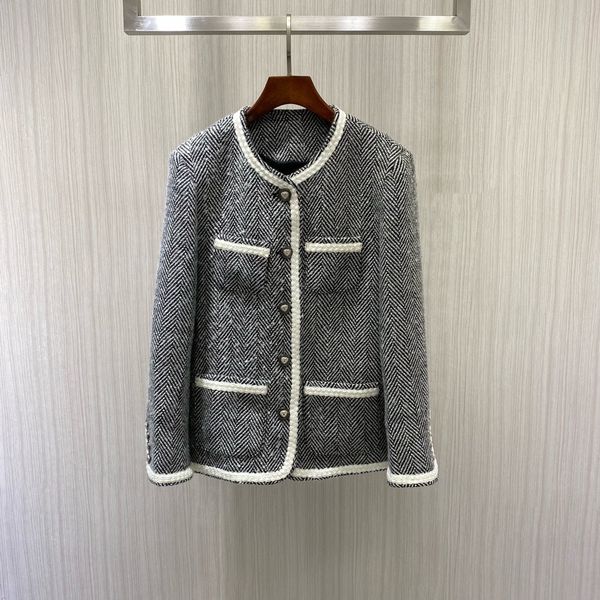 milan runway jackets 2021 autumn winter long sleeve o neck women's designer coats brand same style outerwear 1010-21, Black;brown
milan runway jackets 2021 autumn winter long sleeve o neck women's designer coats brand same style outerwear 1010-21, Black;brown