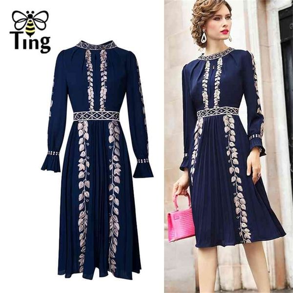 vintage elegant leaf embroidery women casual knee length dress navy blue retro lady office work plus size 210513, Black;gray
vintage elegant leaf embroidery women casual knee length dress navy blue retro lady office work plus size 210513, Black;gray