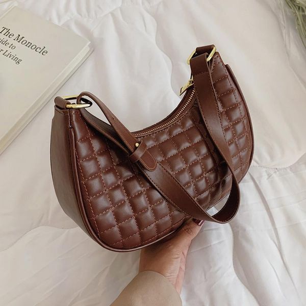 evening bags half-moon pu leather zipper baguette shoulder with handle handbag casual retro small simple lattice designer
evening bags half-moon pu leather zipper baguette shoulder with handle handbag casual retro small simple lattice designer