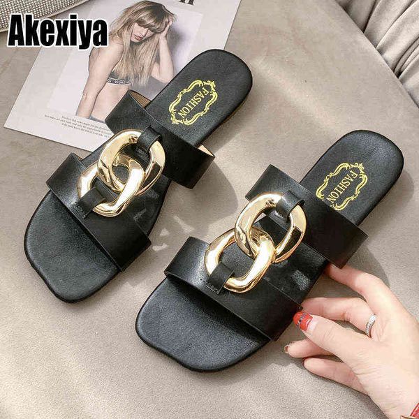 slippers flat with summer chain women beach shoes slip on leather slides sqaure toe fashion woman outdoor ladies bc3737 220304, Black
slippers flat with summer chain women beach shoes slip on leather slides sqaure toe fashion woman outdoor ladies bc3737 220304, Black