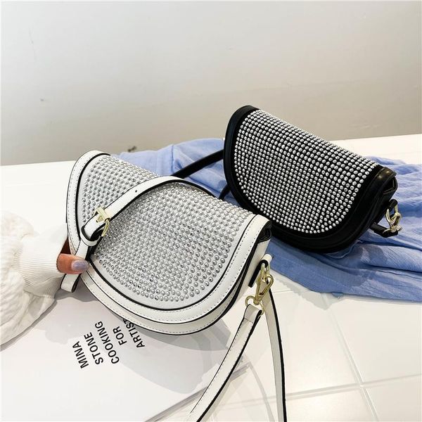 shoulder bags 2021 women saddle fashion vintage lady practical rivet hasp female bag
shoulder bags 2021 women saddle fashion vintage lady practical rivet hasp female bag
