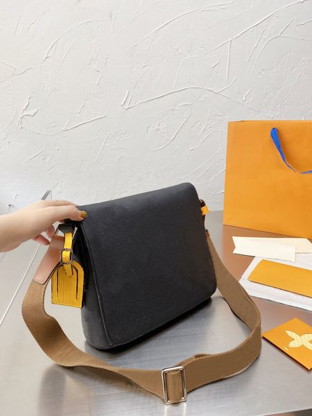 luxurys designers 2022 briefcase bags shoulder handbag women fashion men purse mother handbags clutch large capacity cossbody leather bag le
luxurys designers 2022 briefcase bags shoulder handbag women fashion men purse mother handbags clutch large capacity cossbody leather bag le