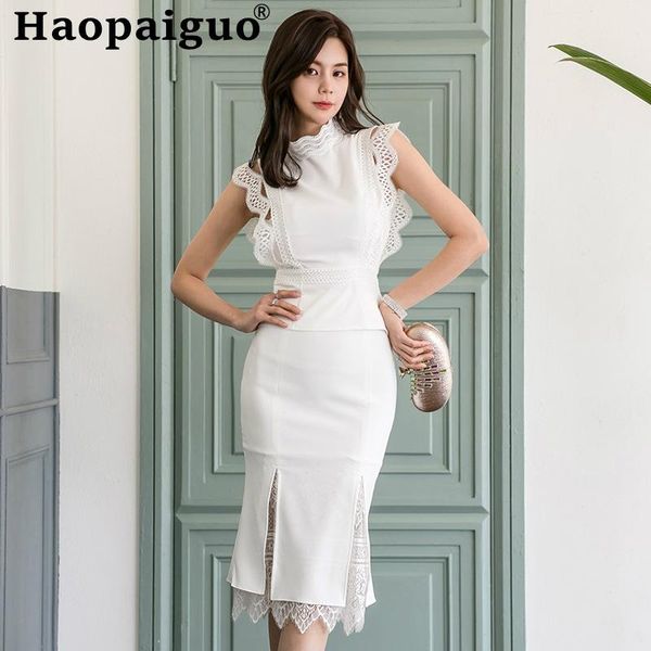 summer sleeveless two piece set women lace patchwork casual crop and midi split skirt white elegant office women's pants
summer sleeveless two piece set women lace patchwork casual crop and midi split skirt white elegant office women's pants