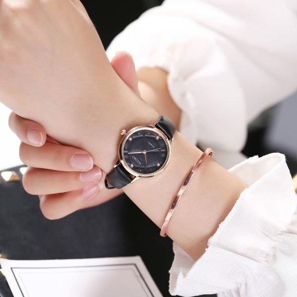 wristwatches women watches 2021 luxury diamond rose gold ladies wrist magnetic bracelet watch for female clock relogio feminino, Slivery;brown
wristwatches women watches 2021 luxury diamond rose gold ladies wrist magnetic bracelet watch for female clock relogio feminino, Slivery;brown