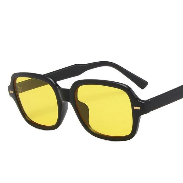 sunglasses 2022 designer fashion small square frame retro ladies personality male glasses uv400, White;black
sunglasses 2022 designer fashion small square frame retro ladies personality male glasses uv400, White;black
