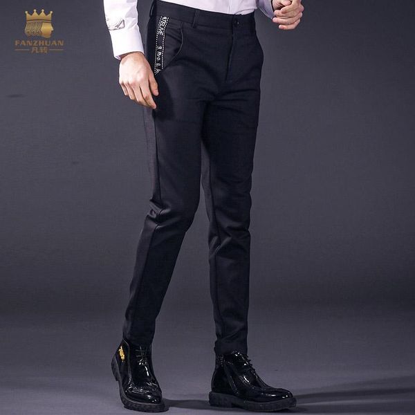 fanzhuan 2021 spring simple men's casual trousers male ribbon stitching design black pants skinny jeans 818024
fanzhuan 2021 spring simple men's casual trousers male ribbon stitching design black pants skinny jeans 818024