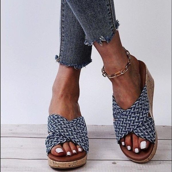 slippers female shoes latform wedges women's sandals 2021 fashion heeled casual summer slides women, Black
slippers female shoes latform wedges women's sandals 2021 fashion heeled casual summer slides women, Black