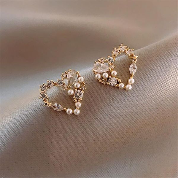 love pearl stud earrings simple cold wind net red temperament female 2021 tide personality elegant trend, Golden;silver
love pearl stud earrings simple cold wind net red temperament female 2021 tide personality elegant trend, Golden;silver
