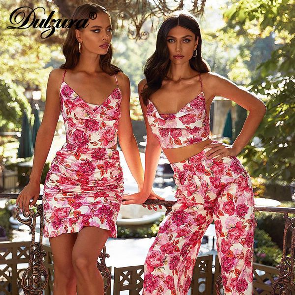 dulzura floral print women 2 piece set strap camis lace up bandage ruched mini skirt bodycon streetwear 2021 autumn winter, Black;white
dulzura floral print women 2 piece set strap camis lace up bandage ruched mini skirt bodycon streetwear 2021 autumn winter, Black;white