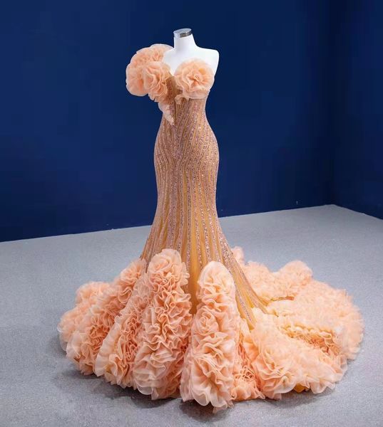 100% real picture luxury evening dresses sparkling sequins major beaded formal prom party gown ruffles robe de soriee custom made, Black;red
100% real picture luxury evening dresses sparkling sequins major beaded formal prom party gown ruffles robe de soriee custom made, Black;red