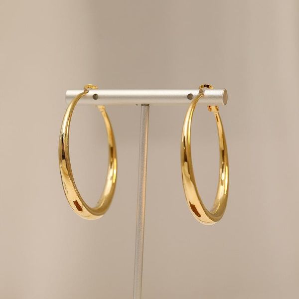 hoop & huggie gold color geometry big circle stud earrings for women party gifts female trendy accessory jewelry korean fashion 2021, Golden;silver
hoop & huggie gold color geometry big circle stud earrings for women party gifts female trendy accessory jewelry korean fashion 2021, Golden;silver
