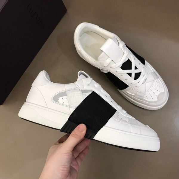 low sneaker with bands casual shoes man woman designers shoe white black blue leather mens platform trainer fashion classic
low sneaker with bands casual shoes man woman designers shoe white black blue leather mens platform trainer fashion classic