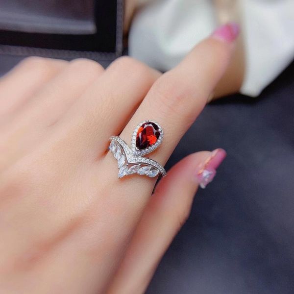 cluster rings natural mozambican garnet ring with 925 sterling silver inset is a romantic gift for your girlfriend's wedding anniversar, Golden;silver
cluster rings natural mozambican garnet ring with 925 sterling silver inset is a romantic gift for your girlfriend's wedding anniversar, Golden;silver