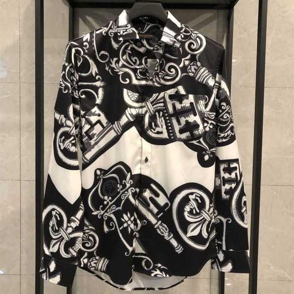 men's shirts 2022 / ss high end spot baroque court printed imitation satin men's slim fitting long sleeved shirt trend, White;black
men's shirts 2022 / ss high end spot baroque court printed imitation satin men's slim fitting long sleeved shirt trend, White;black